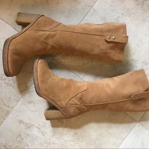 Ugg Australia Josie Boot size 9